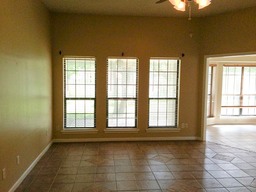 Windfree- LivingRoom2